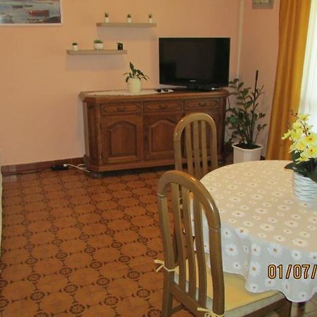 Apartment Tomy Трогир Экстерьер фото